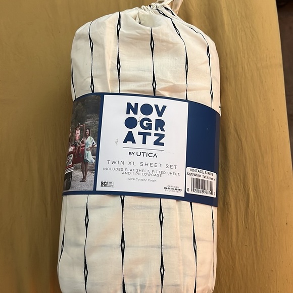 Novogratz by Utica Vintage Stripe 144 Thread Count Machine Washable Fun, Soft - Picture 1 of 6